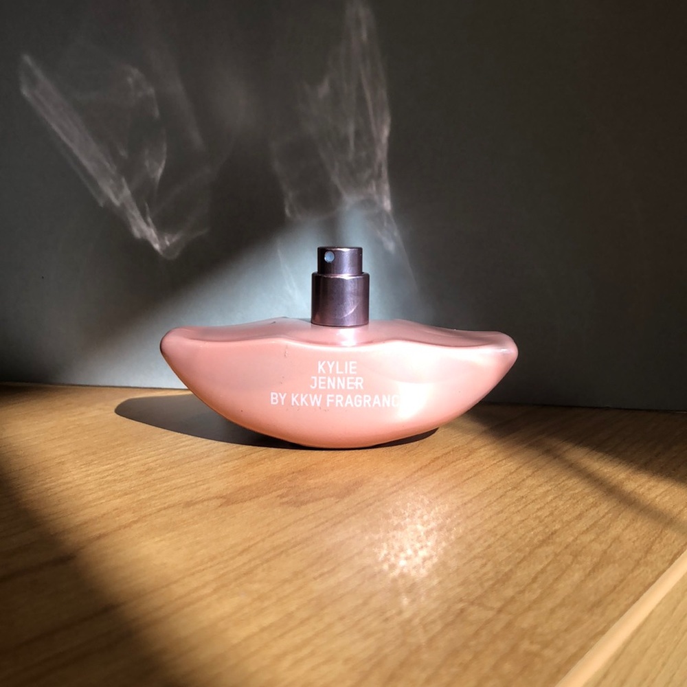 Kylie Jenner by KKW Fragrance - Nude Lips